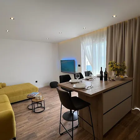 Lux Mare Spectacular Sea View, Only A 10 Meters From The