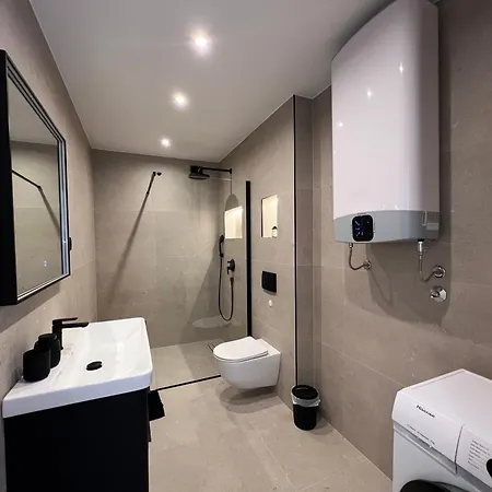 Apartment Lux Mare Spectacular Sea View, Only A 10 Meters From The