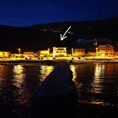 Apartment Lux Mare Spectacular Sea View, Only A 10 Meters From The Podstrana